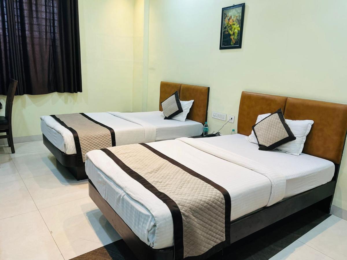 Jmc Hotel Lavish Akolia Zewnętrze zdjęcie