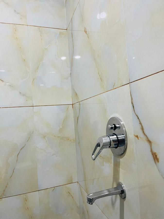 Jmc Hotel Lavish Akolia Zewnętrze zdjęcie