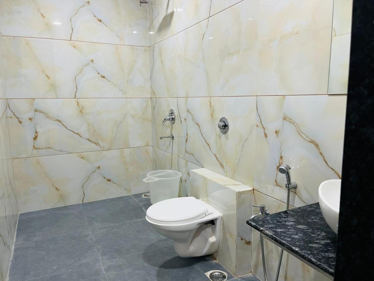 Jmc Hotel Lavish Akolia Zewnętrze zdjęcie